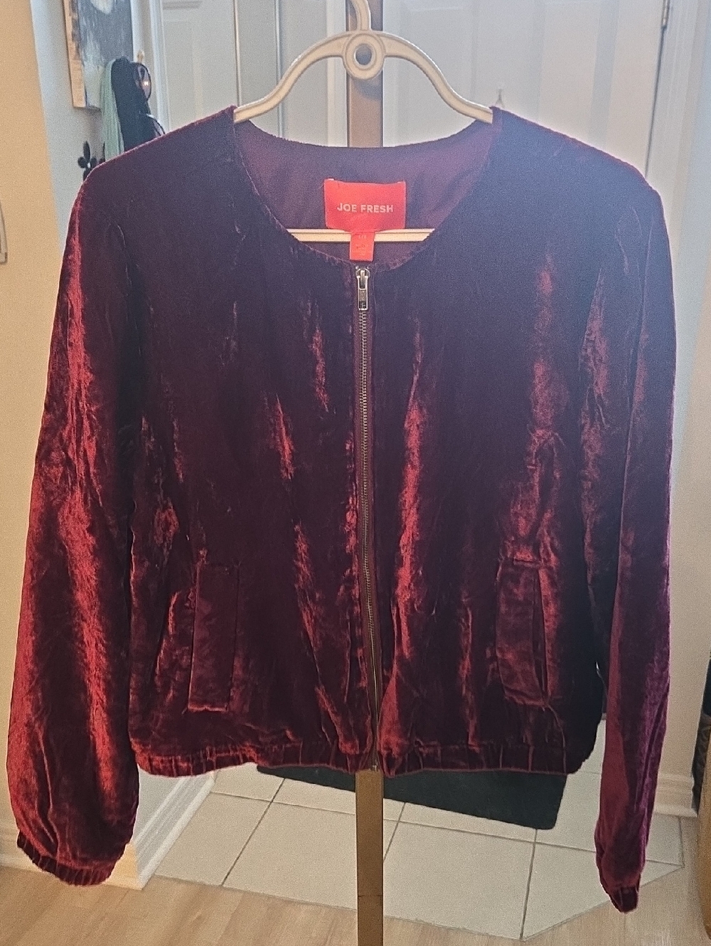 Joe Fresh, burgundy velvet short jacket w/ zipper and pockets, good condition